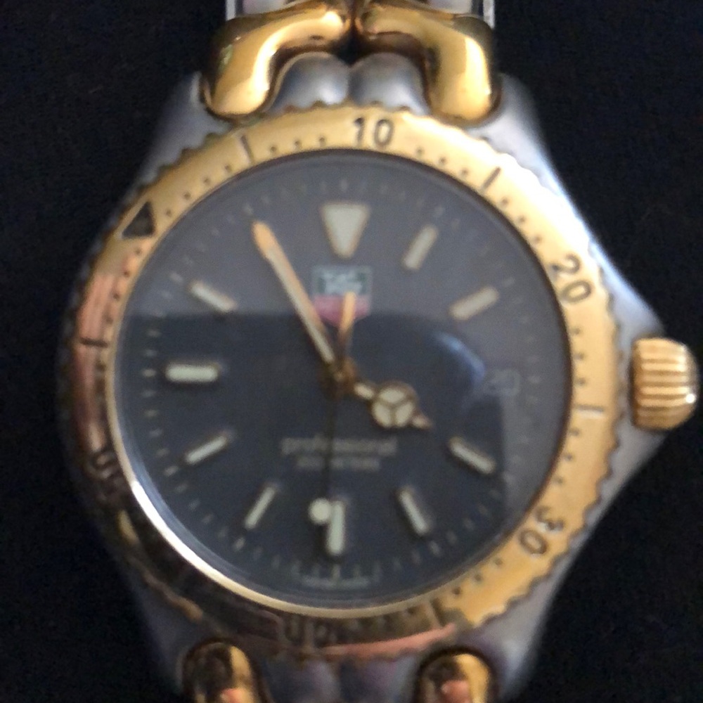 Watch - Picture 2 of 5